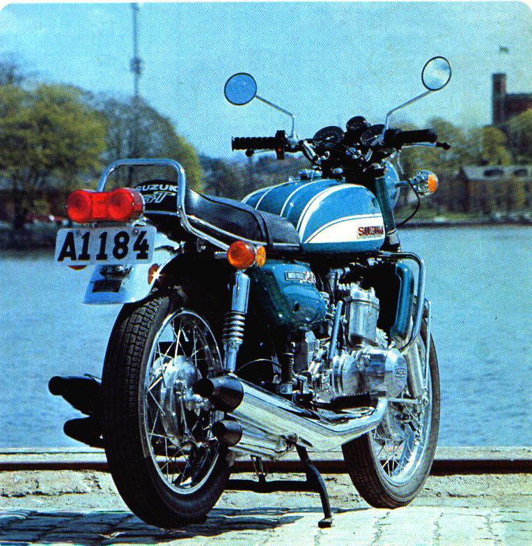 Suzuki gt750 hi-res stock photography and images - Alamy